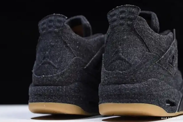4 Levi's Jordan 'black' Air x AO2571-001 0613